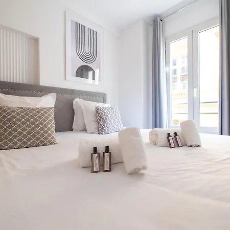 Apartamento Lovely By Louvre & Palais Royal